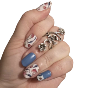 blue and white floral nail wraps on medium nails