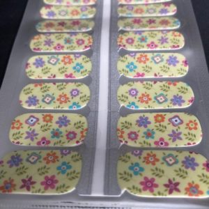 Floral extravaganza nail wrap