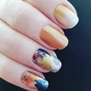 iris nail wrap