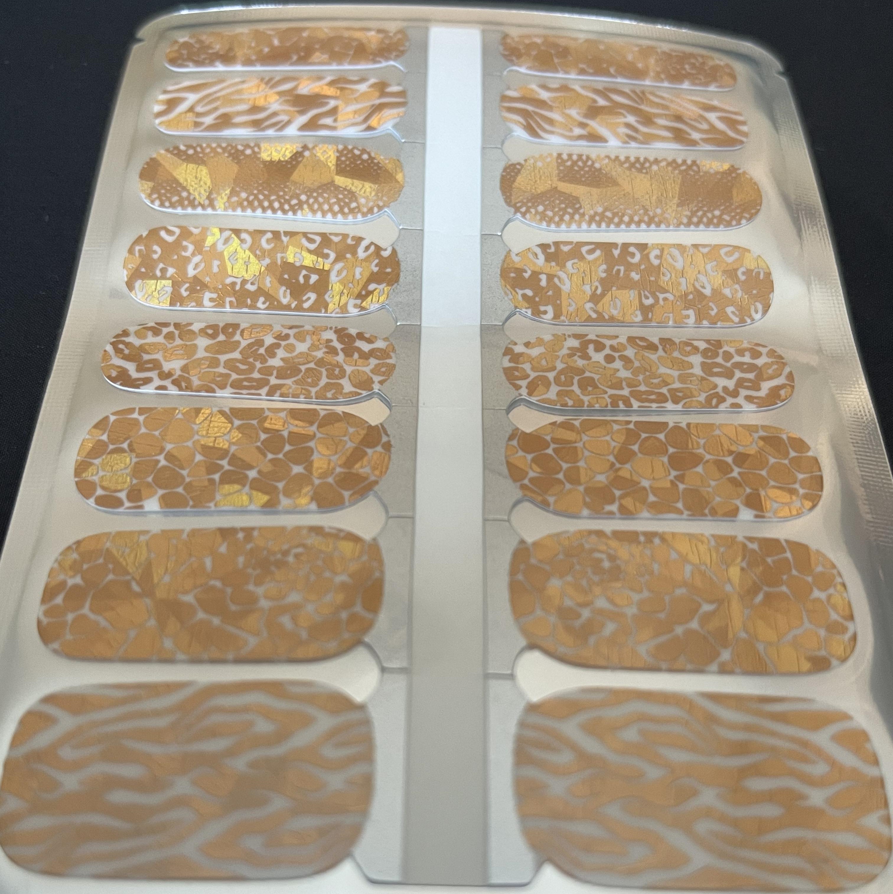 A bit of an animal nail wrap