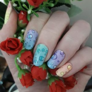 bubble trouble nail wrap