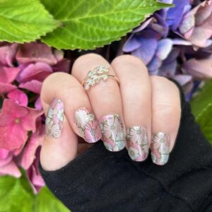 taylor nail wrap