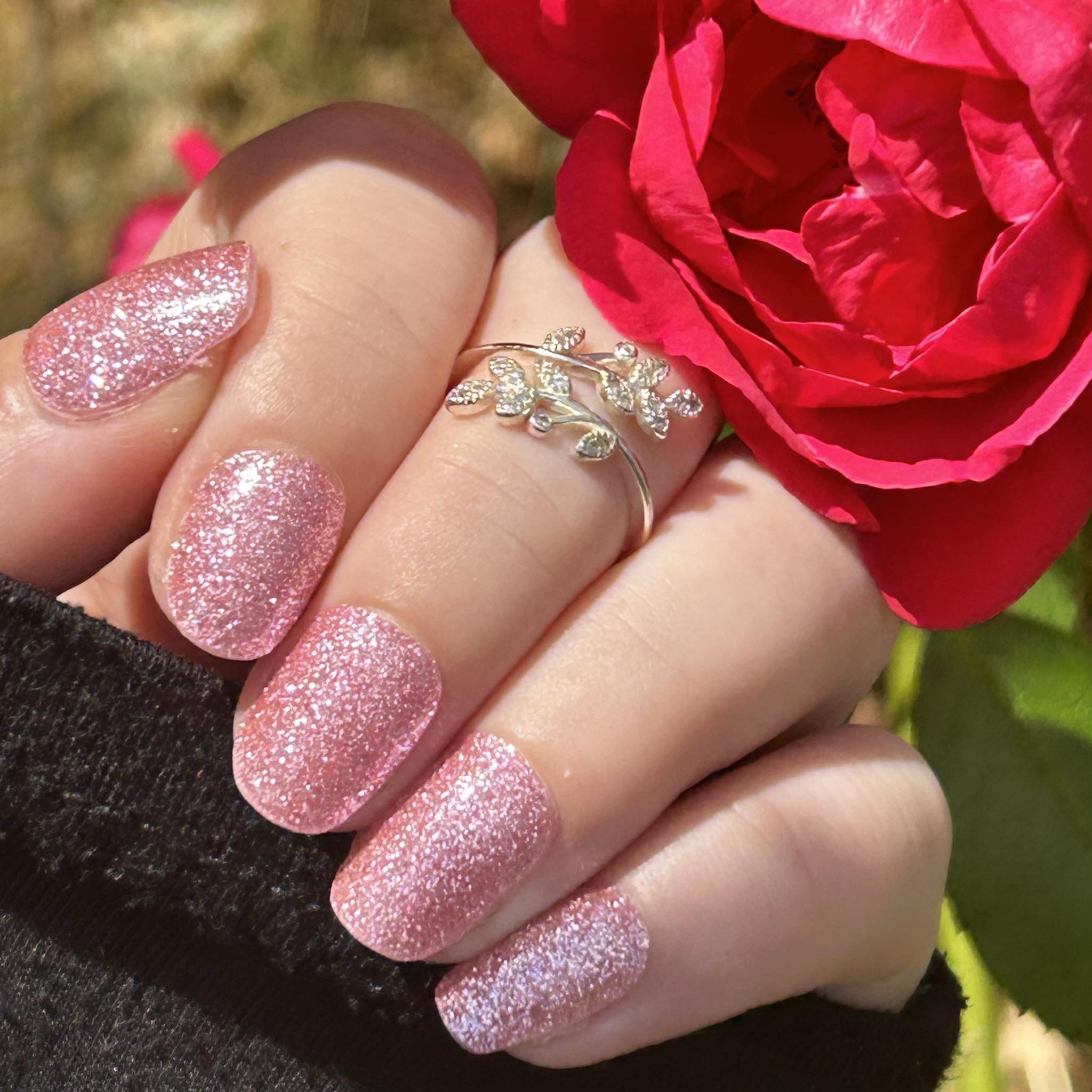 pink giraffe nail wrap