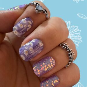 crazy about daisies nail wrap